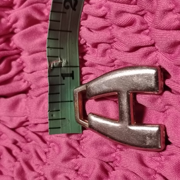 H Dangle - Picture 2 of 2